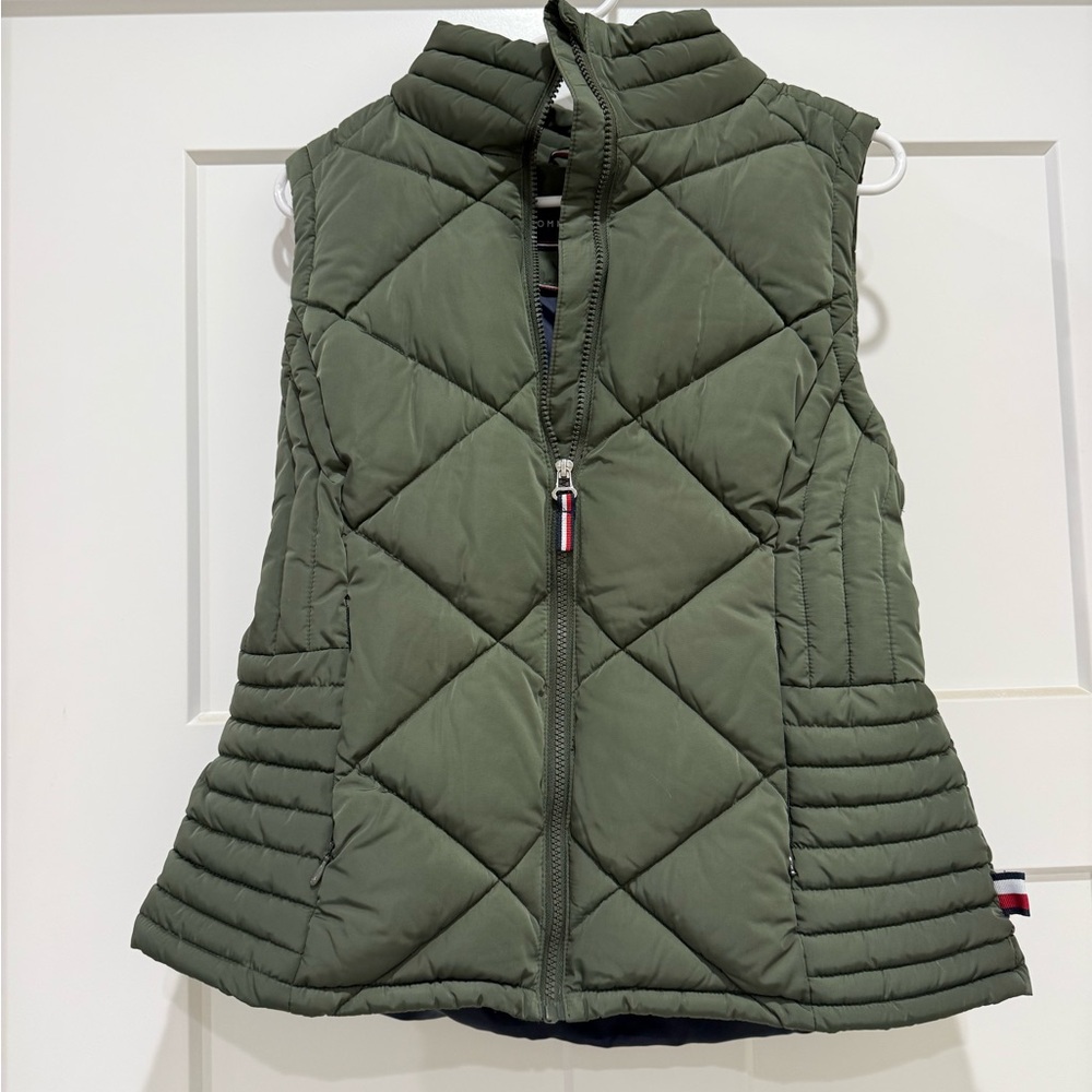 Tommy Hilfiger Green Women’s Quilted Vest Size Medium